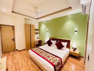 Hotel IP Swarn Near Anand Vihar Vaishali Ghaziabad - Ghaziabad - 9
