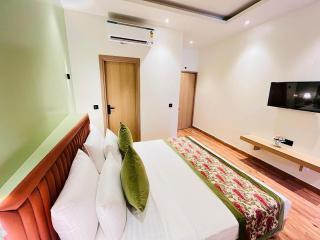 Hotel IP Swarn Near Anand Vihar Vaishali Ghaziabad - Ghaziabad - 6