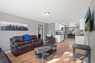 Central Huge Duplex - Sleeps 16 - 5