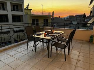 XXL suite for 8 city center - Igoumenitsa - 1