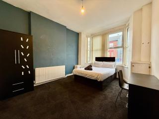 Spacious 5 Bed 2B, Sleeps 10, Toxteth Liverpool - Moffat - 7