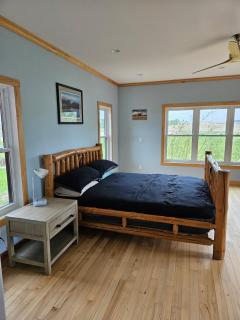 Lakeside 4BR Retreat Private, Peaceful & Scenic villa - - 3