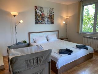 Luxury Seaside Villa with Jacuzzi & Garden - Varna - Varna City - 7