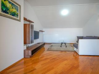 Apartment Olga-5 by Interhome - 4