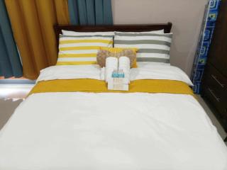 Queen V Staycation Tower D - Manila - 1