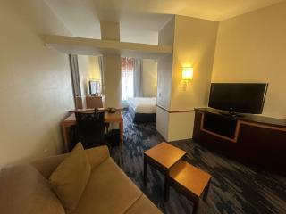 Fairfield Inn & Suites Tulsa South Medical District - Tulsa - 1