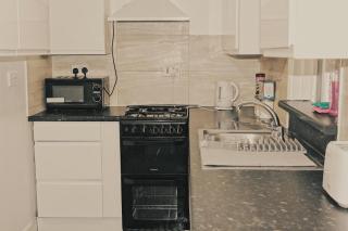 Elegant flat in shepherd's bush - 1