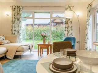 2 Bed in Gower 91725 - - 5