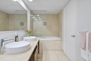 MVR-Brickell Oasis w Spa & Pool - 1
