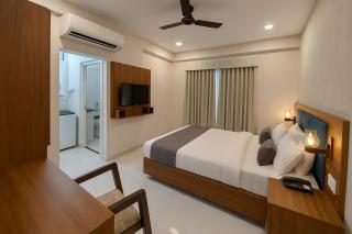 Hotel Mumbai House-LIG Behind CHL Hospital - Indore - 8
