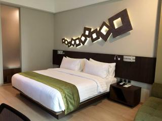 Holiday Inn Cikarang Jababeka by IHG - Cikarang - 1