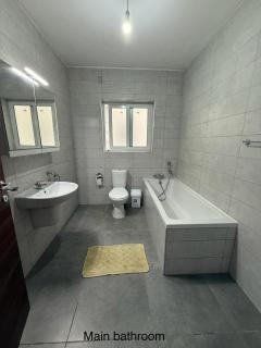4-Bedroom Apartment in Pietà P4 - 8