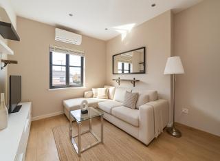 1 Bed Apartment in Ravenscourt Park - London - 5