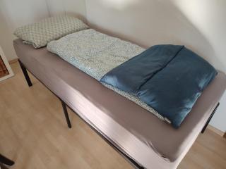 Charming Apartment with a Tranquil Balcony Garden View - Wiesbaden - 4