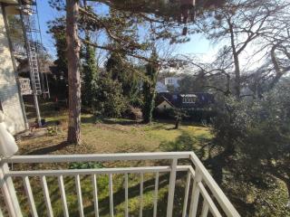 Charming Apartment with a Tranquil Balcony Garden View - Wiesbaden - 3