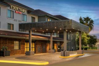 Courtyard by Marriott Houston Rice University - Houston - 9