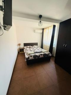 Casa Dumitru - 2 Mai - 1