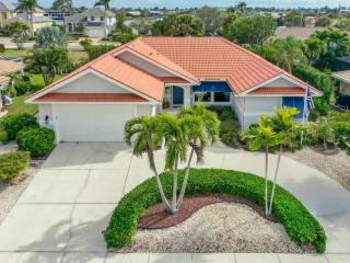 3 Bed Home Steps to the Beach I Heated Pool - Marco Island - 0