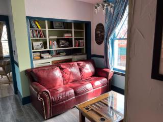 Two Bedroom Rock Star Fantasy Apartment - Bisbee - 6