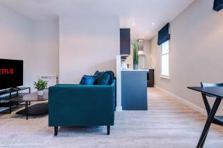 Elysée Suites - Modern 1 Bed Flat in Southport - 3