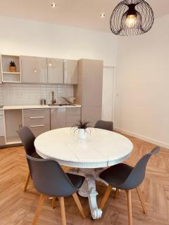 Appartement avec terrasse dans une cour privée - Aviñón - 3