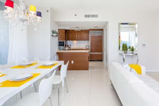 MVR - High-Floor Luxury with Iconic Views - 9