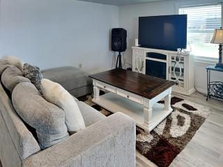 Surfside Beach Bungalow - Surfside Beach - 8