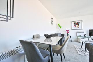 Just Stay Wales - 1 Bed Marina View Apartment - Swansea - 1