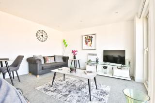 Just Stay Wales - 1 Bed Marina View Apartment - Swansea - 8