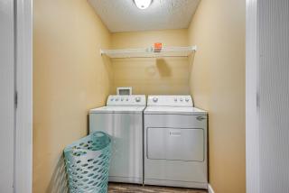 6 Mi to Lake Liberty Pet-Friendly Home with Yard - - 2