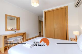 #327 Corcovada 43 Vista Piscina by Home Holidays - 4