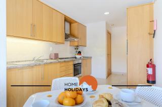 #327 Corcovada 43 Vista Piscina by Home Holidays - 6