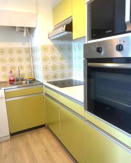 Luminous apartment with sea view in La Ciotat - 4