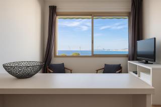 Luminous apartment with sea view in La Ciotat - 5