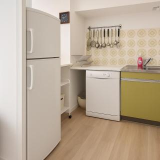 Luminous apartment with sea view in La Ciotat - 3