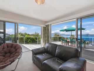 Lofty Lakeviews - Acacia Bay Holiday Home - Taupo - 9
