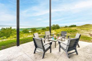 2 Mi to Lewis and Clark Lake Spacious Getaway - - 0