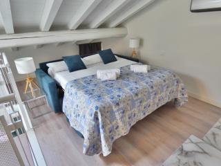 Bright House in old town Desenzano - 6