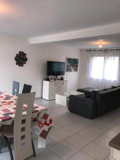 Chambre double lit King size - La Celle-sous-Gouzon - 2