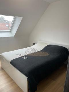 Chambre double lit King size - La Celle-sous-Gouzon - 0