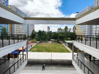 Urban Oasis for 7 with 200 mbps & Netflix - Manila - 9