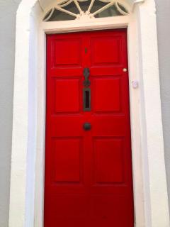 10 Seconds to Main Street! - Wexford - 8