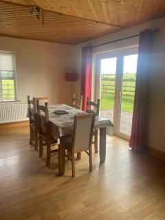 Katy Kellys Countryside Self Catering Cottage - Roscommon - 8