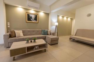 Nelly's Modern House - Naupacte - 1