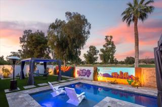 4 Br-Sleeps 10-Heated Private Pool-Fire Pit-Games - 0