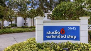 Studio 6 Extended Stay - Coral Springs, FL- Fort Lauderdale - 5