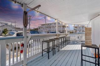 Shangri-La Escape-Steps to Beach and Marina-AC - Hampton - 0