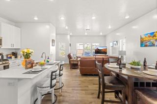 Snow Canyon Escape in St George with Community Pool and Hot Tub - Ivins - 6