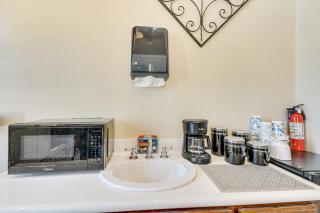 Golf, Fish and More Cozy Safari Unit in Atwater! - Atwater - 2