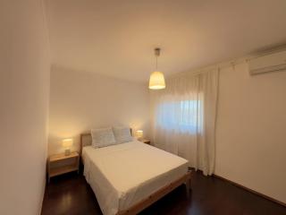 Luxury 4 bedroom with 3 bathroom Cascais Lisbon walking distance to beach - 8